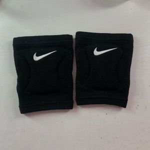 Nike volleyball knee pads